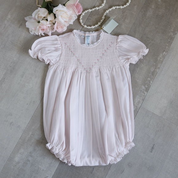 Pink Smocked Romper With Embroidery Rosebuds Feltman Brothers 18 Months RARE NWT - Picture 1 of 6